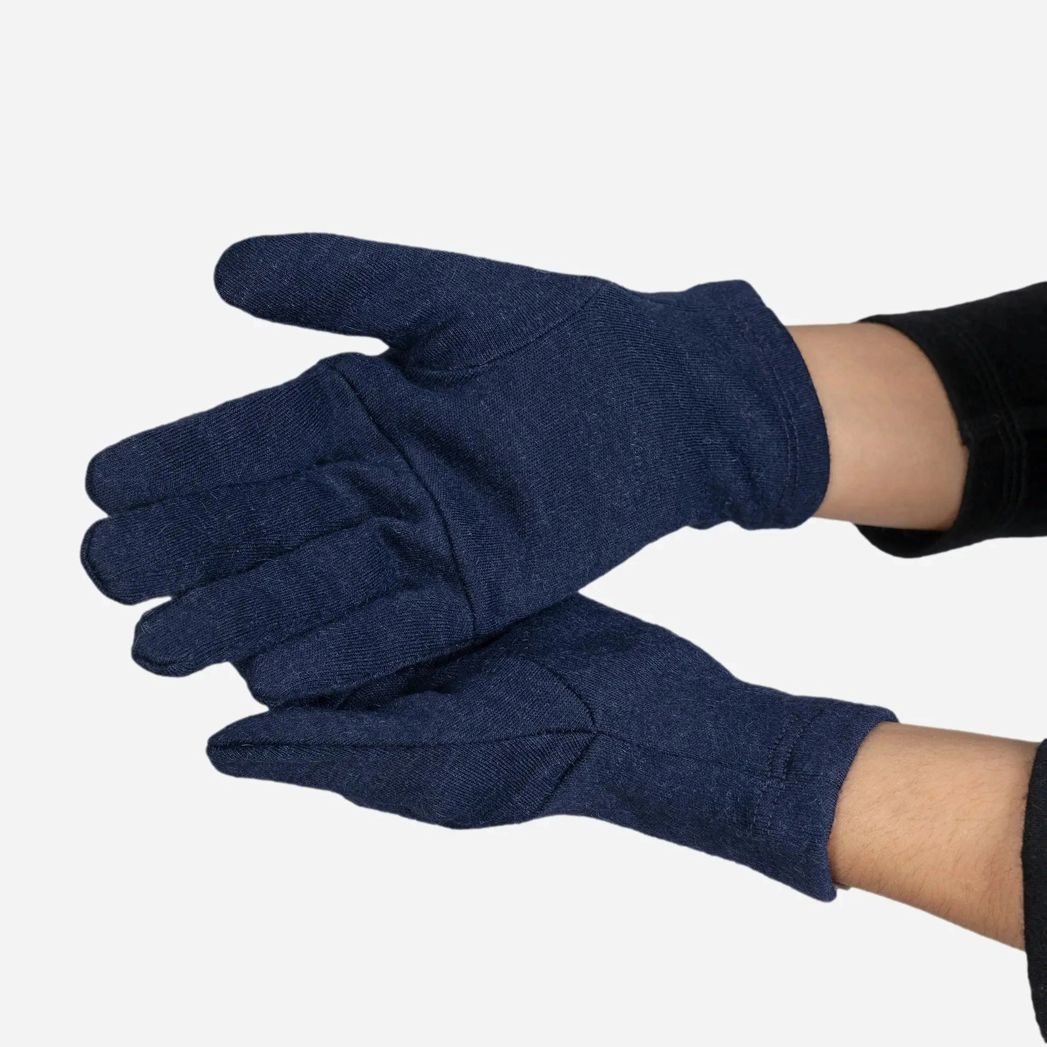 Cozy Alpaca Gloves: Midweight Magic for Everyone's Hands! Ultimate Comfort